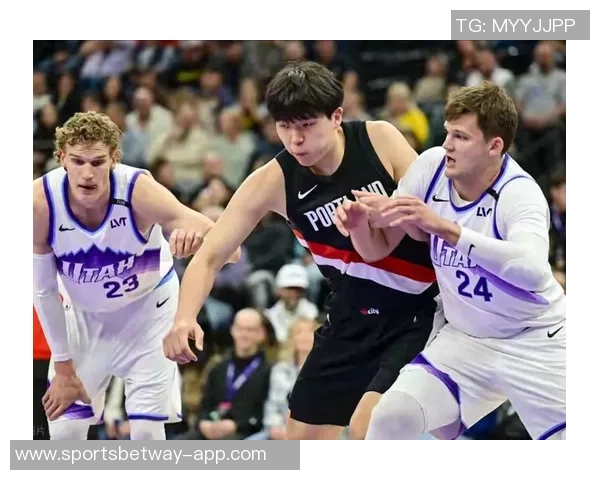 拓记：开拓者首战森林狼或启用小个阵容杨瀚森预计替补出战15分钟