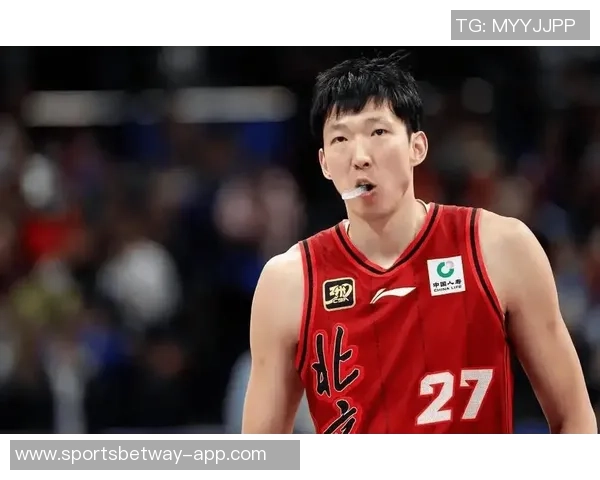 热身赛精彩回顾周琦孙铭徽双双发威四川全运男篮力克璞园柏力力